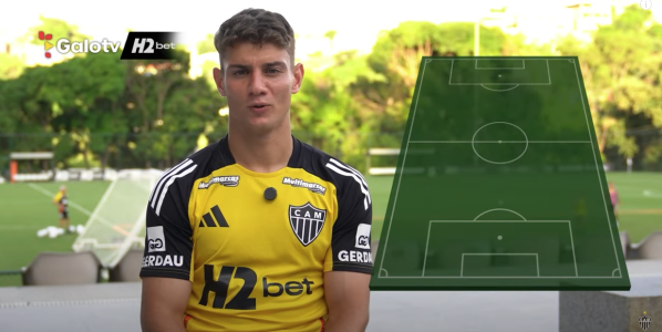 Natanael montou o seu time ideal da carreira em entrevista à GaloTV