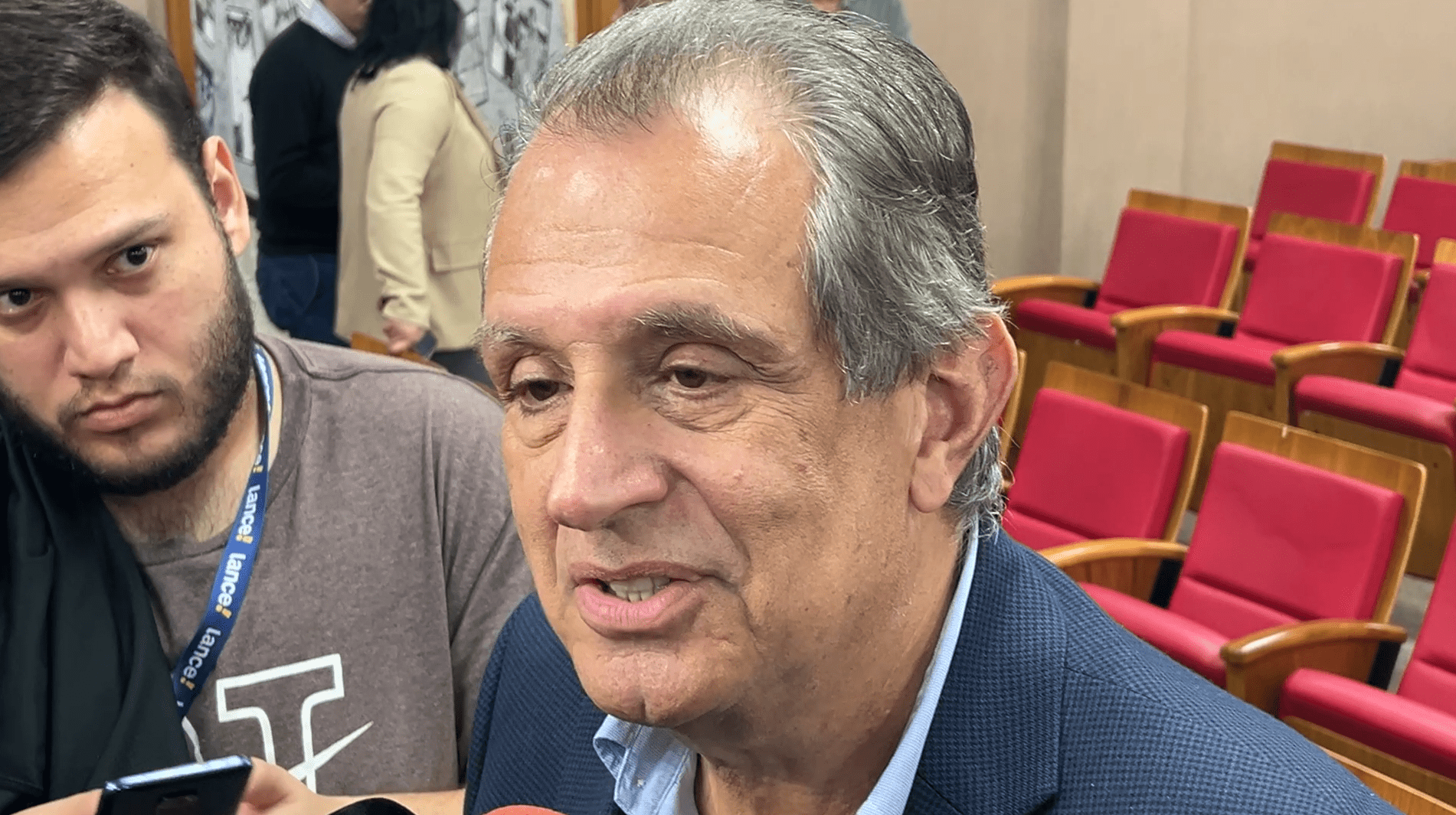 Presidente do Flamengo se recusa a falar sobre Gerson, com oferta do Zenit