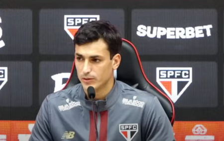 Juan Dinenno concedeu entrevista coletiva no Morumbis nesta quarta-feira (11)
