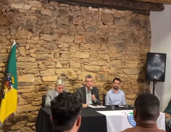 Ministros antecipam fala do presidente Lula em coletiva em Mariana