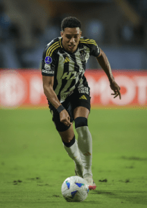 Brahian Palacios, vai defender o Al Wasl, dos Emirados Árabes