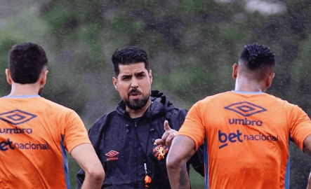 António Oliveira é o novo treinador do Remo