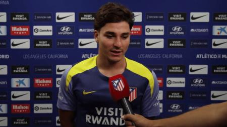 Julián Alvarez, atacante do Atlético de Madrid, projeta jogo contra o Botafogo