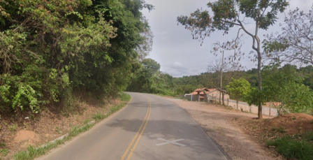 Prefeitura pede que motoristas evitem o trecho.