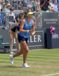 Bia Haddad durante Homburg Open, torneio preparatório para Wimbledon