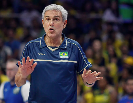 José Roberto Guimarães, treinador da Seleção Feminina de Vôlei