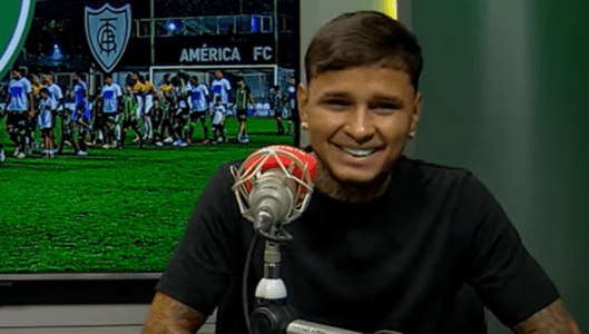 Adyson, ex-atacante do América, concedeu entrevista exclusiva à Itatiaia