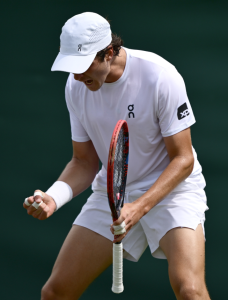 João Fonseca vence segunda rodada em Wimbledon
