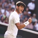 Carlos Alcaraz vence tenista britânico com facilidade e avança à semifinal de Wimbledon