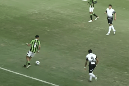 América e Corinthians durante partida do Brasileiro Sub-20
