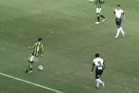 América e Corinthians durante partida do Brasileiro Sub-20