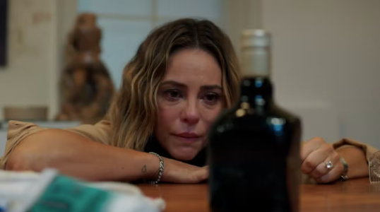 Heleninha Roitman se rende ao vício em Vale Tudo