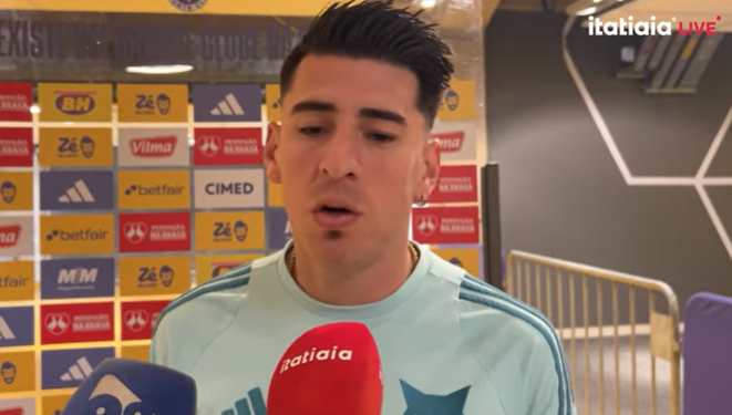 Villalba destaca parceria com titular do Cruzeiro após comemoração 'especial'