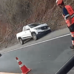 Ciclista morre após acidente envolvendo picape na BR-381, em Naque