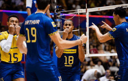 Jogadores do Brasil celebram ponto sobre a Alemanha na terceira e última janela da VNL 2025