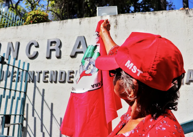 MST ocupa sede do Incra em BH e cobra Lula por mais agilidade na reforma agrária