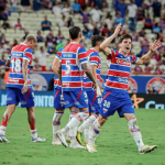 Fortaleza anuncia renovação de contrato com meia revelado no clube