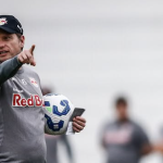 Escalação do Bragantino: sem titulares, Seabra define time contra o Atlético