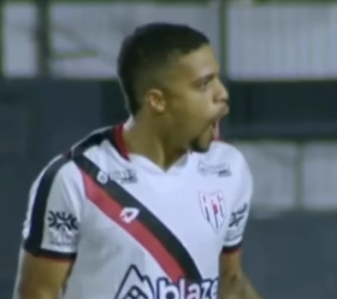 Robert, do Atlético-GO