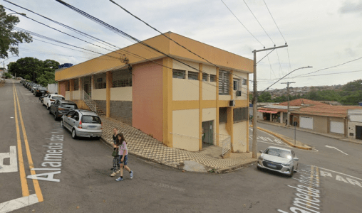 A unidade fica na Praça Dos Girassóis, 435 - Pinheiros.