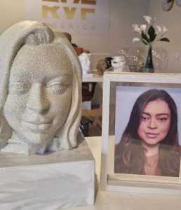Parte das cinzas de Preta Gil é colocada em busto