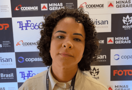 Barbara Fonseca, diretora de futebol feminino do Grêmio