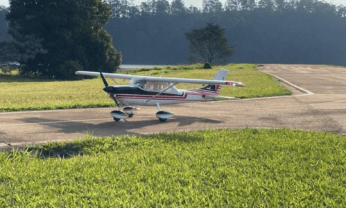 Mais de 40 pilotos participam do evento.