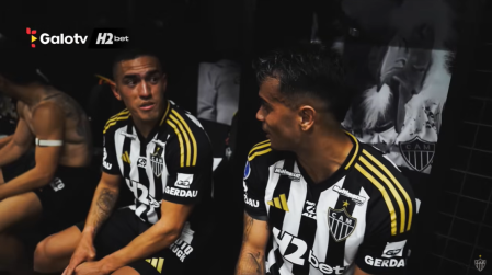 Tomás Cuello e Reinier no vestiário da Arena MRV, estádio do Atlético