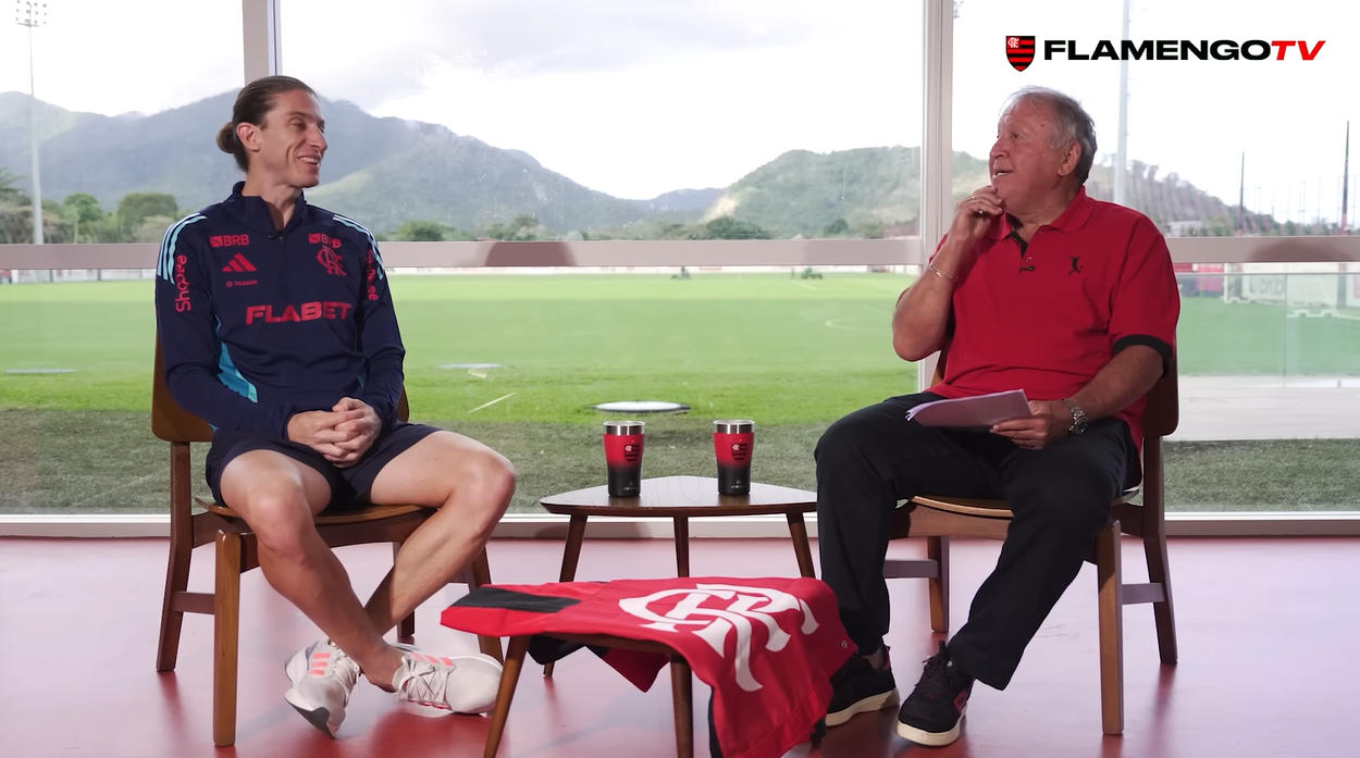 Zico estreia programa no canal do Flamengo e recebe o técnico Filipe Luís