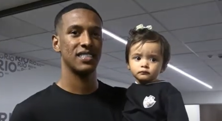 Robert Renan está no Rio de Janeiro para assinar com o Vasco