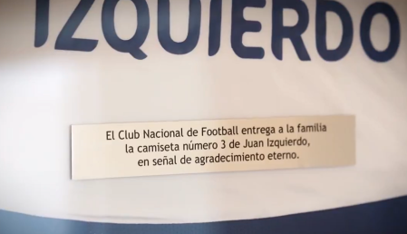 Nacional entregou à família de Juan Izquierdo a camisa de número 3