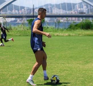 Cristiano Ronaldo durante treino do Al-Nassr
