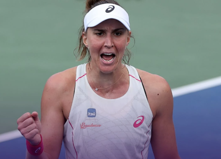 Bia Haddad durante partida do US Open