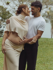 Arrascaeta anuncia sexo do primeiro filho