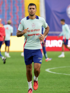 Rodri durante treino da Seleção Espanhola