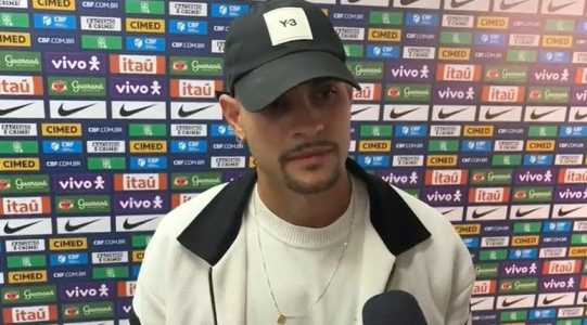 Bruno Guimarães na zona mista do Maracanã após a vitória do Brasil sobre o Chile