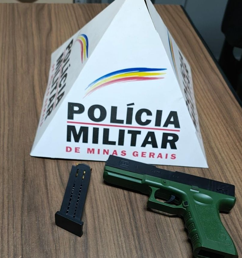 Adolescente é apreendido por roubo à mão armada em Itabirito