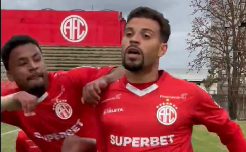 Henrique marcou o gol da classificação do América-RJ à final da Copa Rio