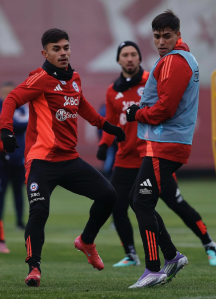 Seleção Chilena treina com foco nas Eliminatórias