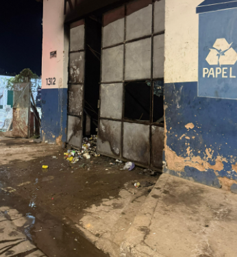 Incêndio destrói galpão de reciclagem em Varginha