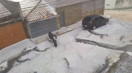 Veja fotos de chuva com granizo na Grande BH