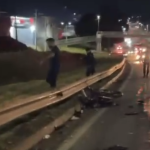 Acidente envolvendo carro e motocicleta deixa dois mortos em Betim