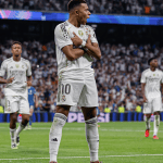 Com um a menos, Real Madrid vira sobre Olympique e estreia com vitória na Champions