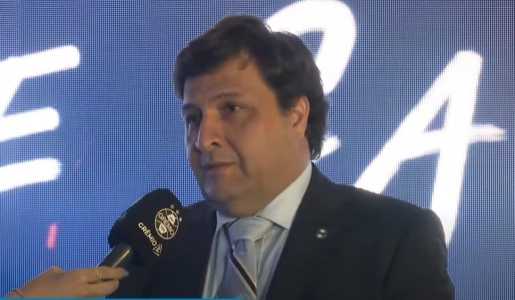Presidente Alberto Guerra durante o jantar de aniversário do Grêmio