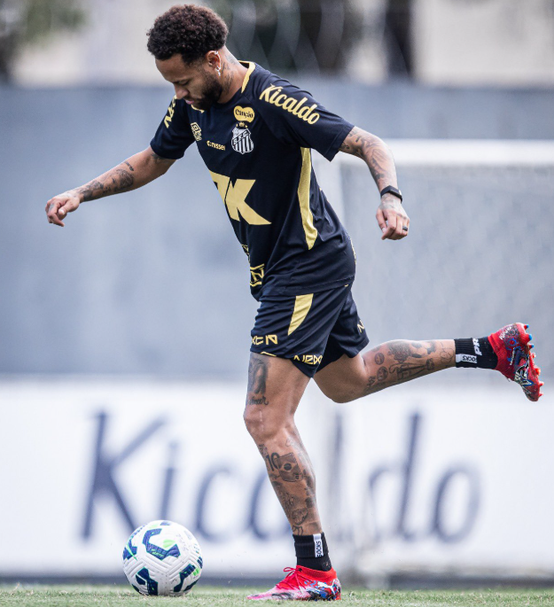 Santos: Neymar não treina e vira dúvida para clássico contra o São Paulo