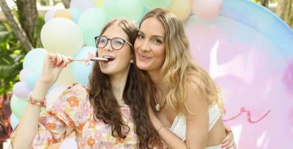 Anne-Marie Garnero, filha da modelo Schynaider Moura