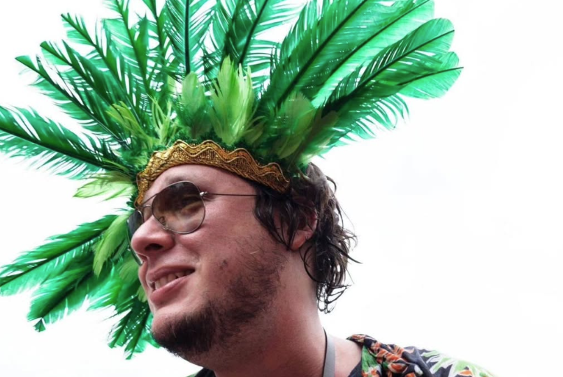 Cineasta morto em acidente de avião é fundador de grande bloco de carnaval de SP