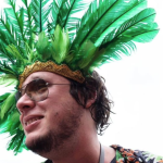 Cineasta morto em acidente de avião é fundador de grande bloco de carnaval de SP