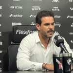Vasco observa o mercado e deve fazer investida por técnico estrangeiro