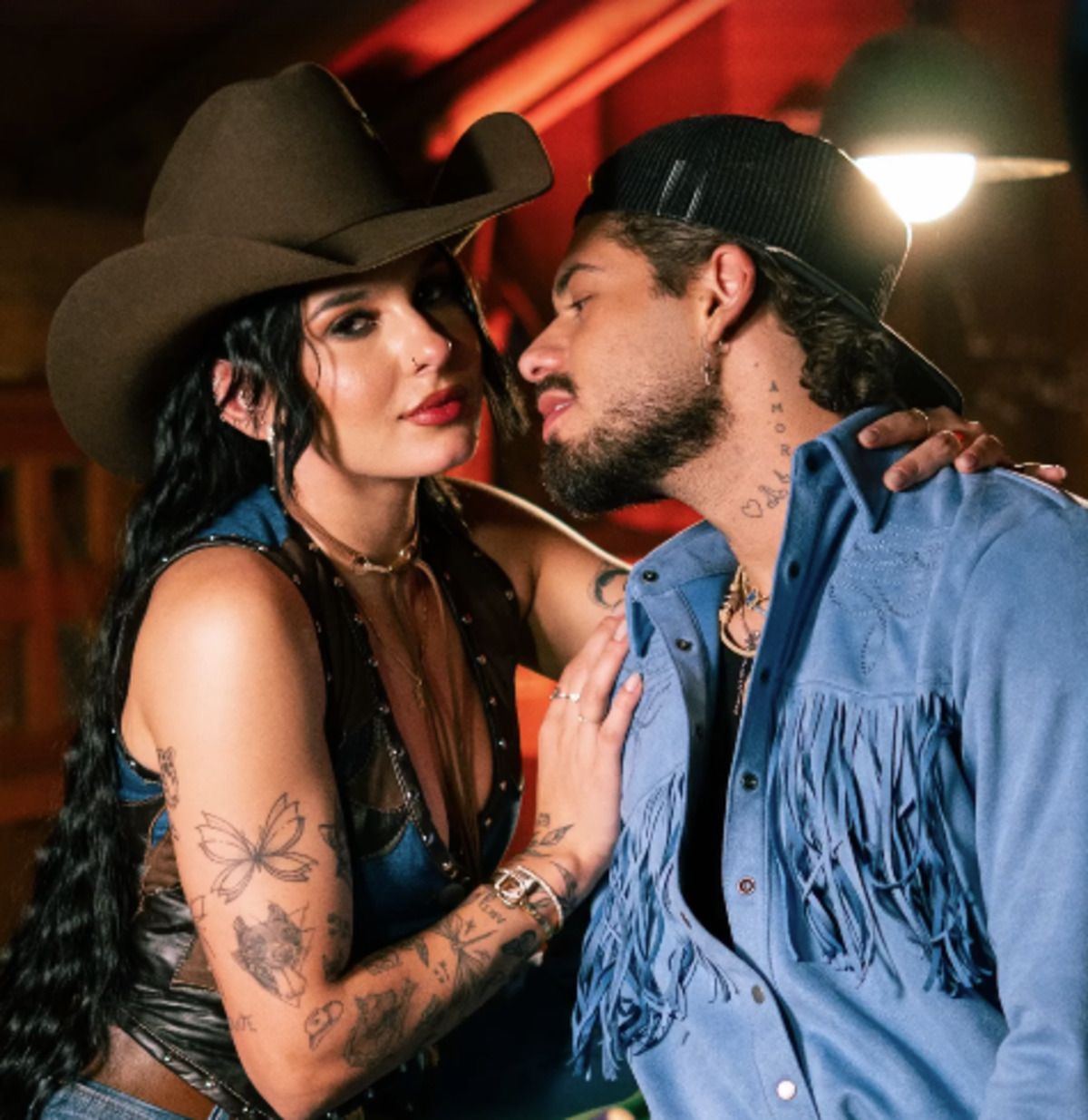 Ana Castela confirma romance com Zé Felipe: 'Não estamos escondendo nada'